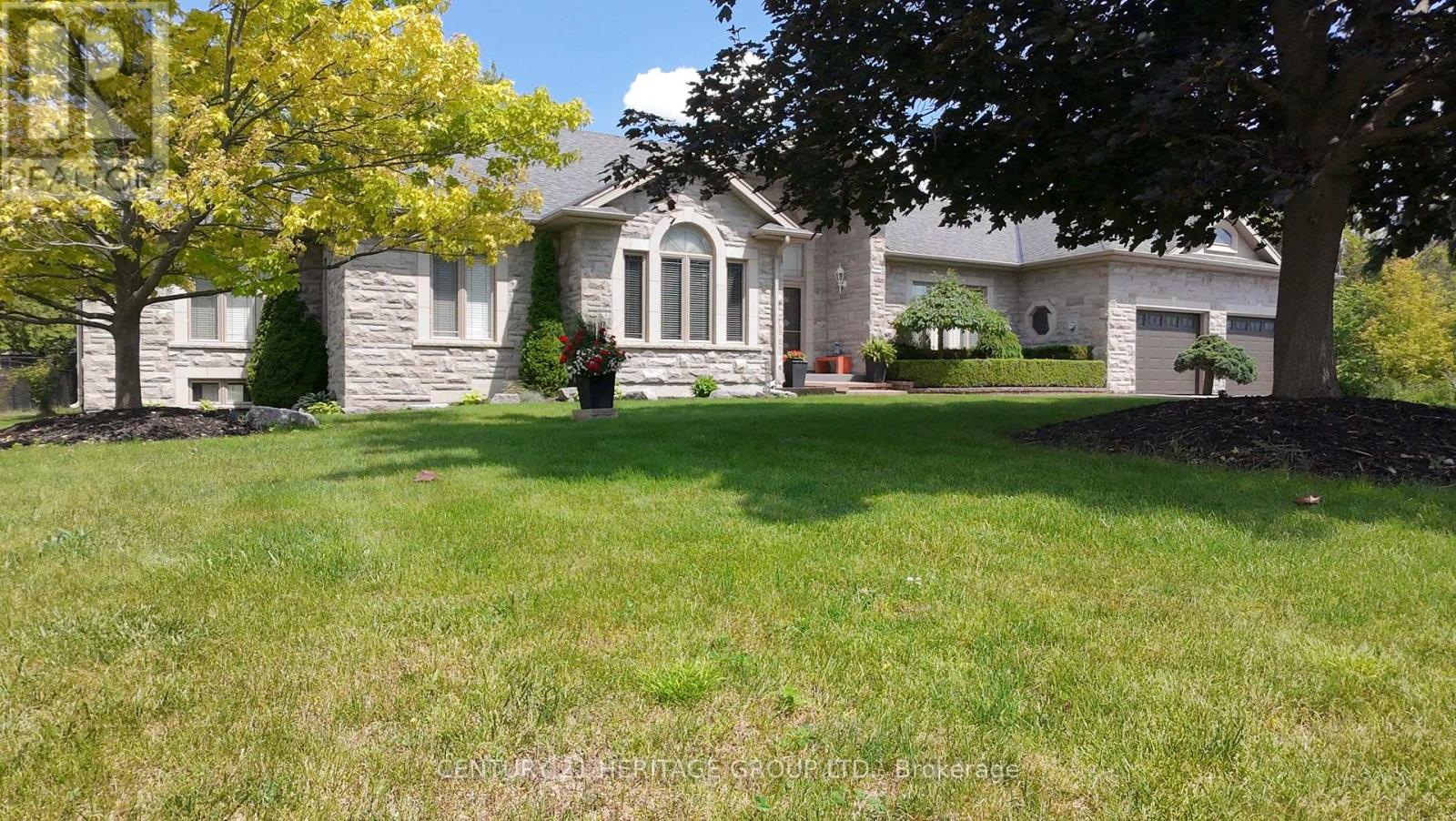 49 SHORE CRESCENT