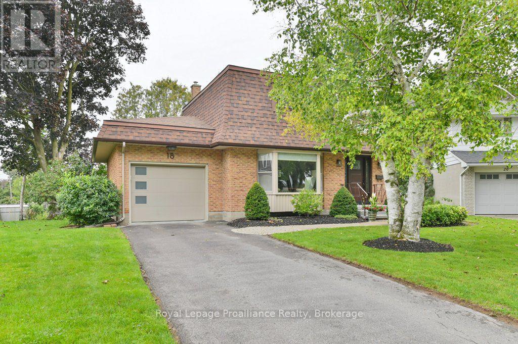 18 CONGER PLACE