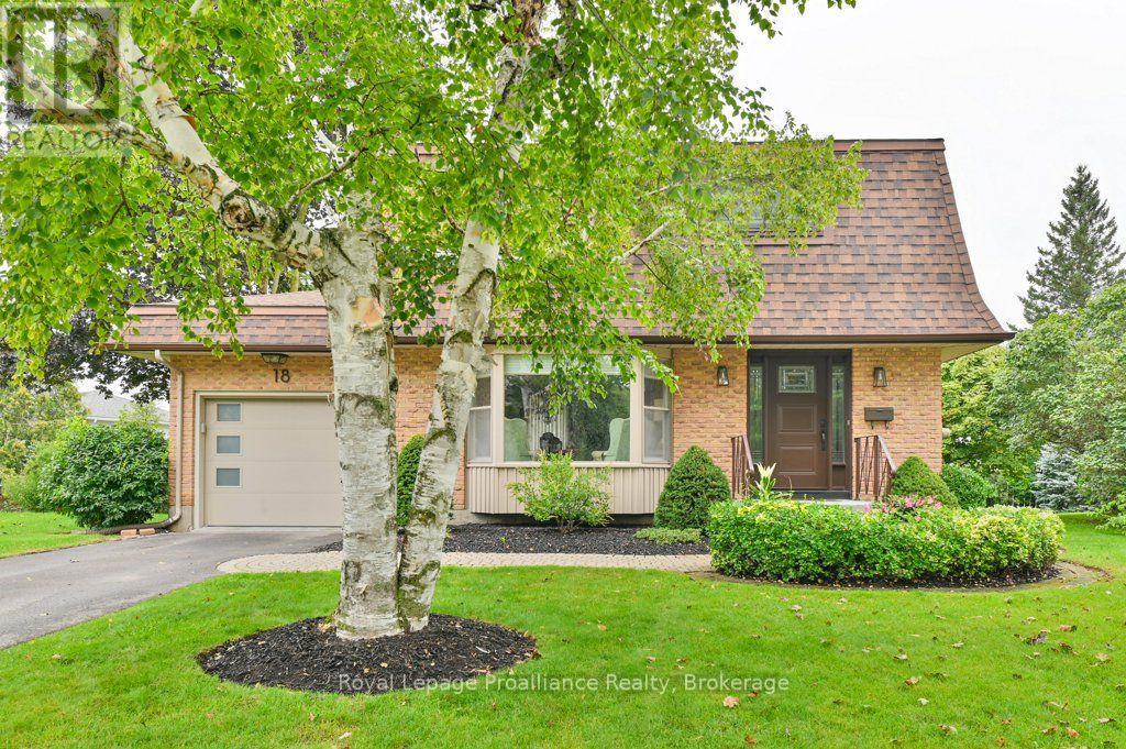 18 CONGER PLACE