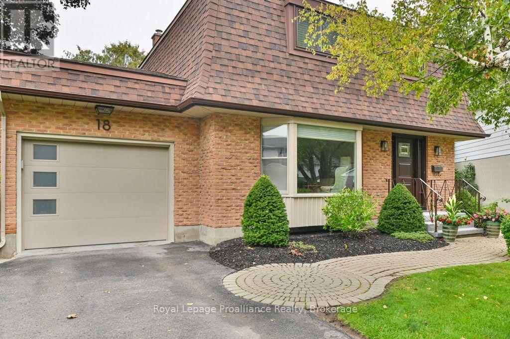 18 CONGER PLACE