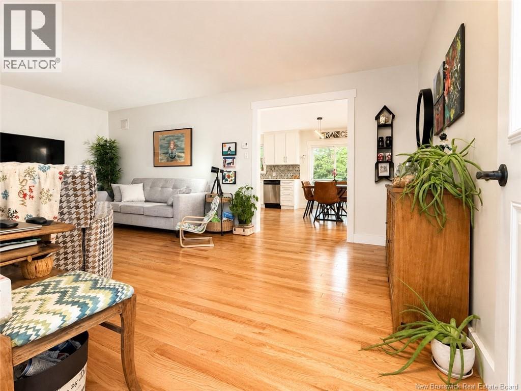 11 Charles - Photo 4