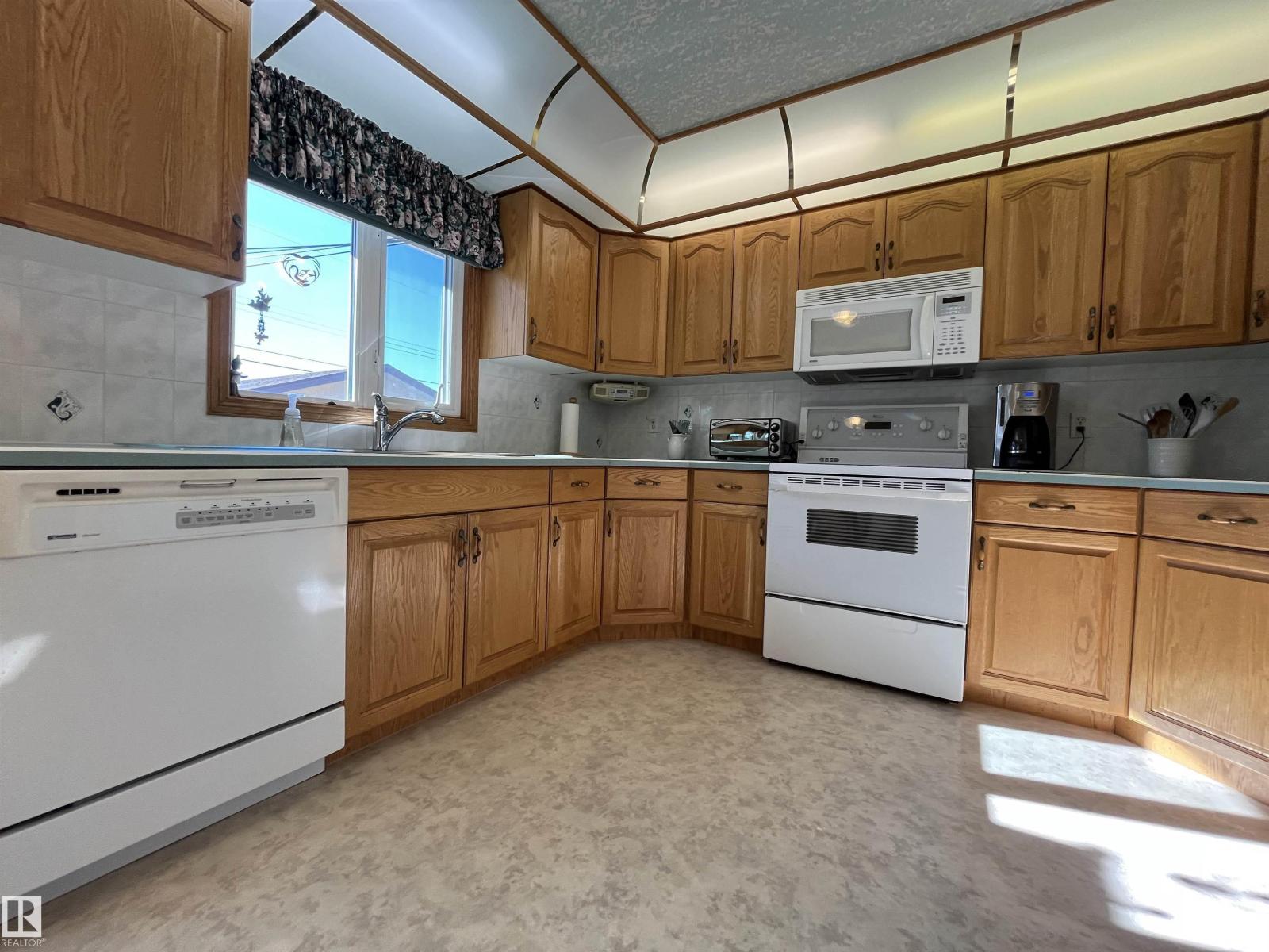 16131 110B AV NW