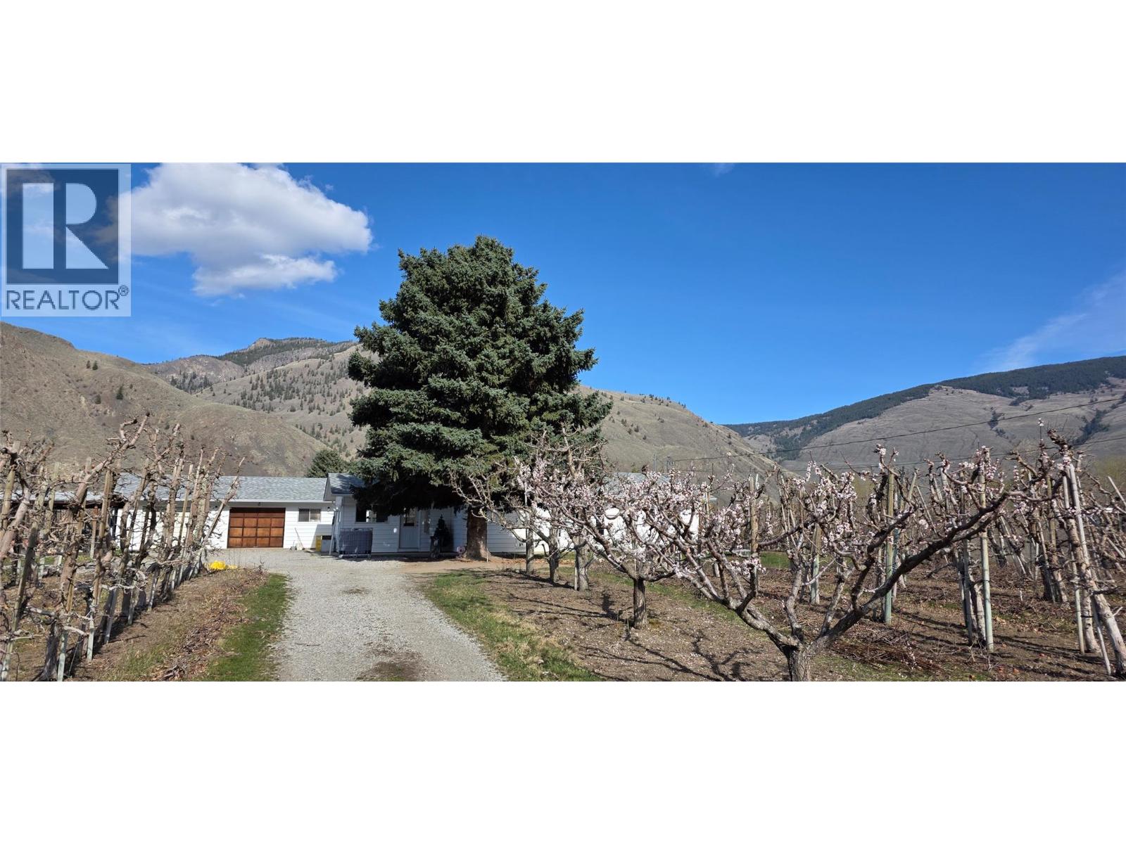 2292 Agar Road