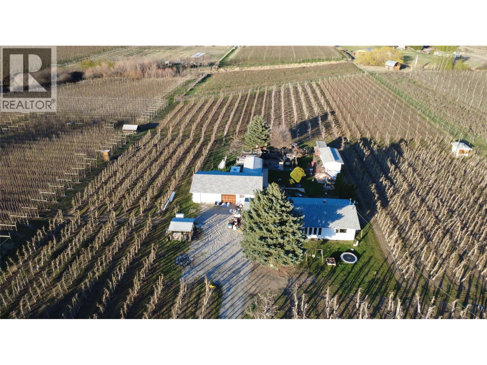 2292 Agar Road