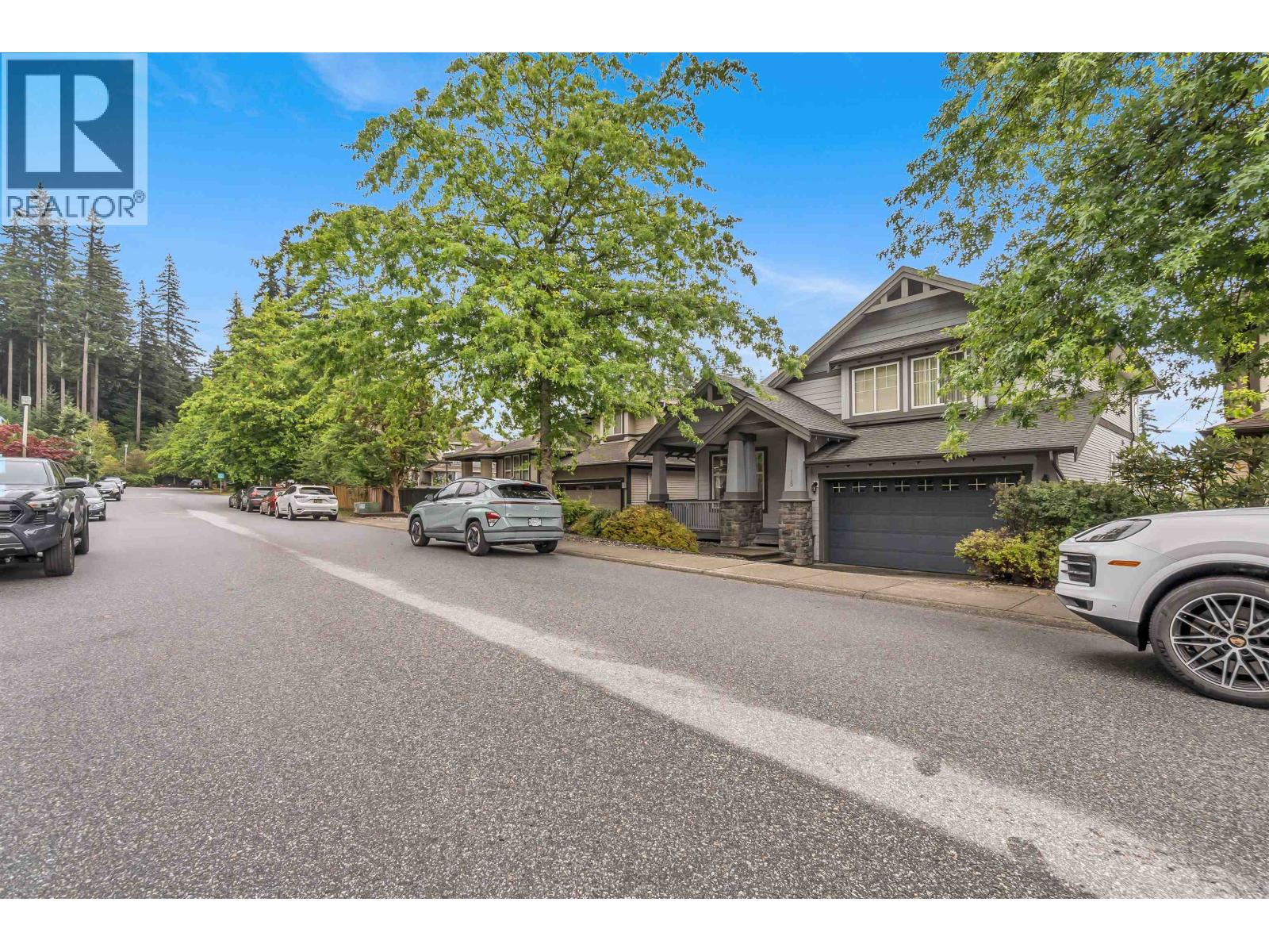 118 FERNWAY DRIVE