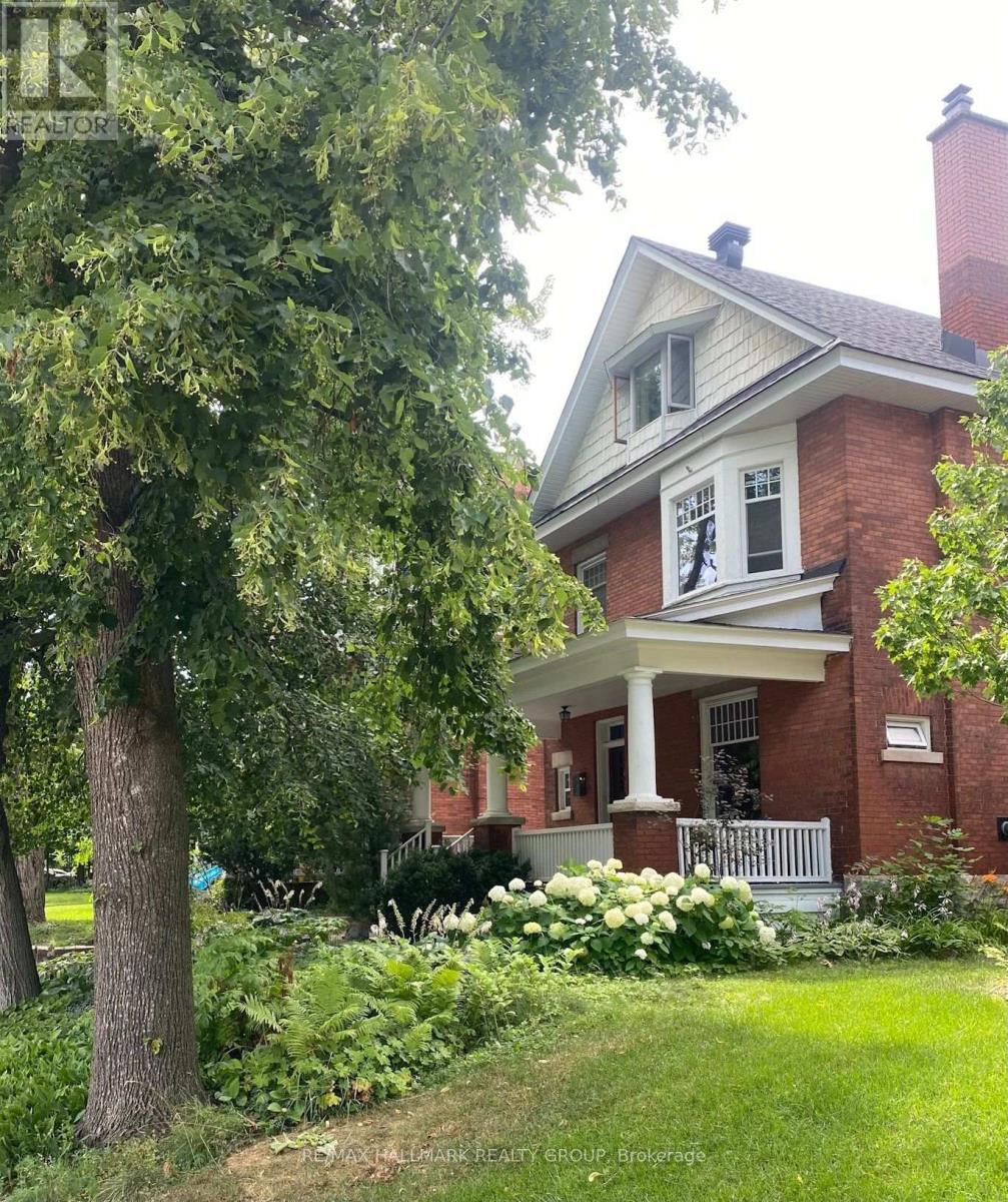 195 GLEBE AVENUE