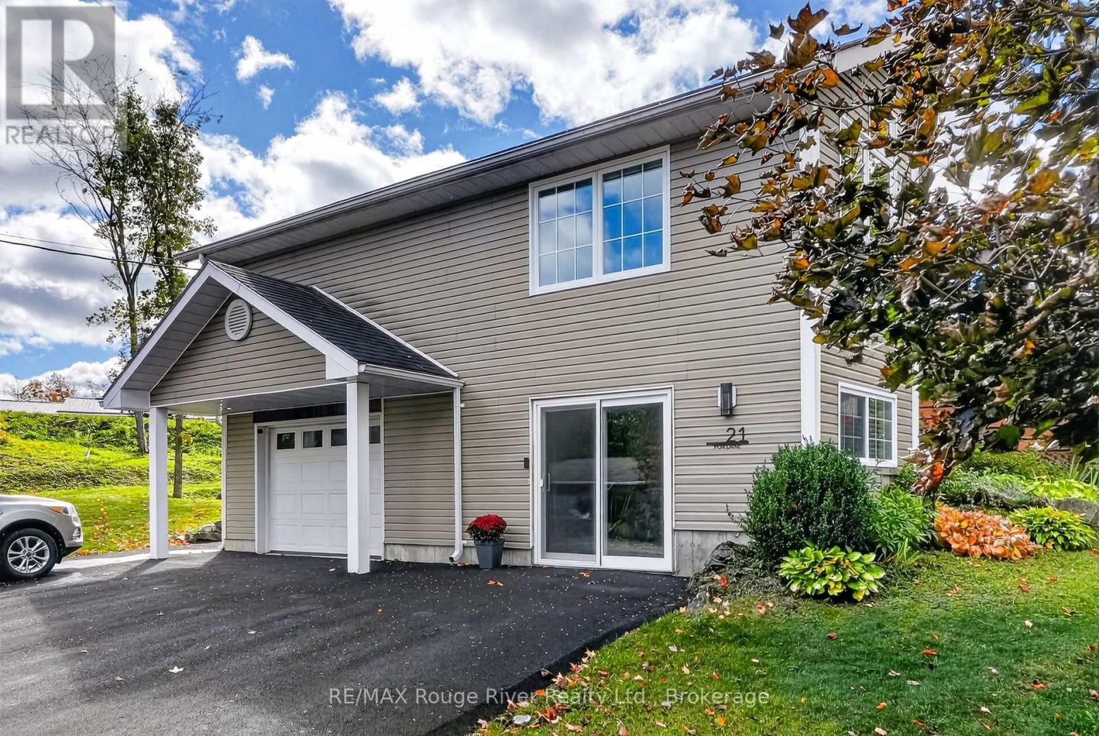 21 FOX LANE