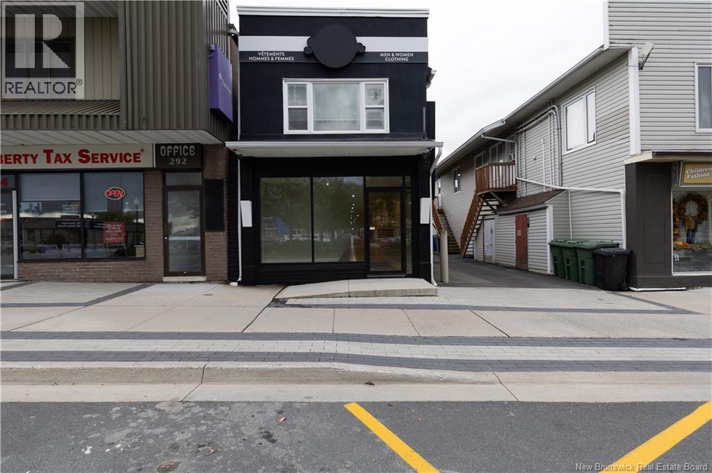 288 Broadway Boulevard - Photo 3