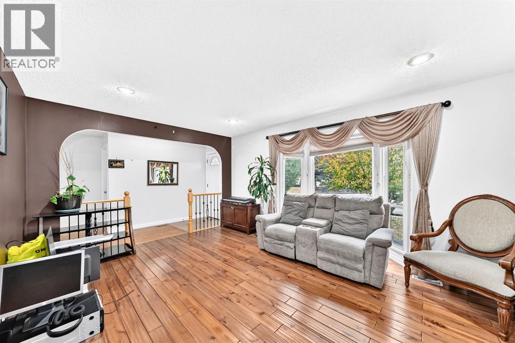 115 Whitehorn Road NE