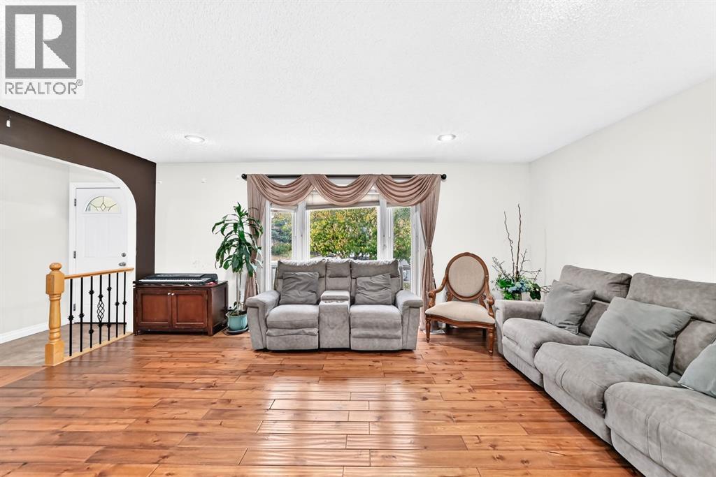 115 Whitehorn Road NE