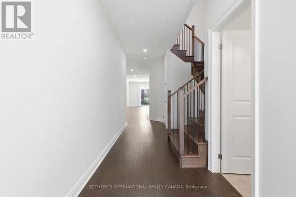 32 Bermondsey Way, Brampton (Bram West), ON 3