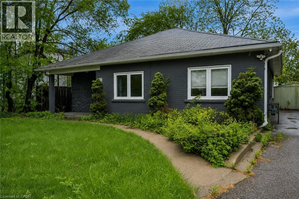 16 WOODWARD Avenue