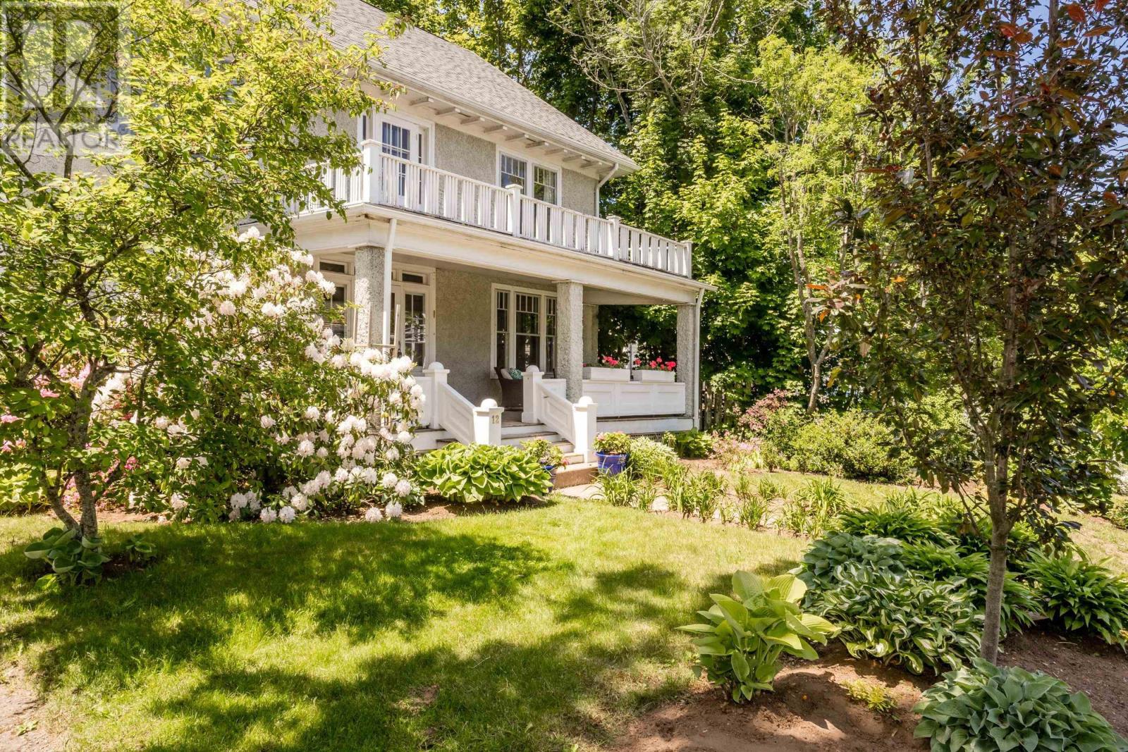 12 Linden Avenue - Photo 2