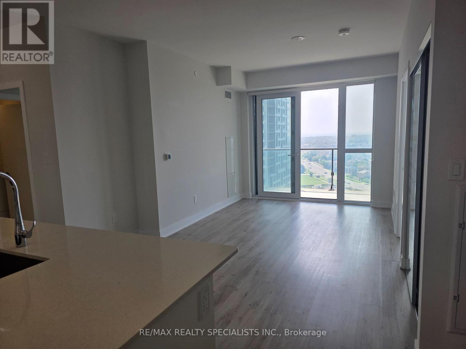 1407 - 430 SQUARE ONE DRIVE
