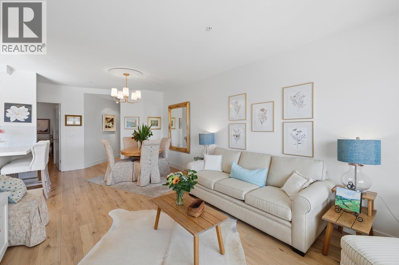 202 3151 CONNAUGHT CRESCENT