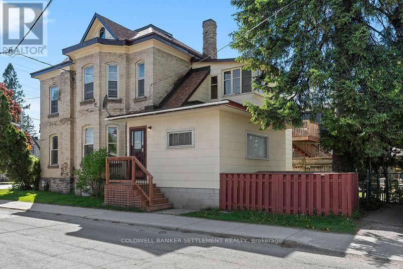 55 WILSON STREET W
