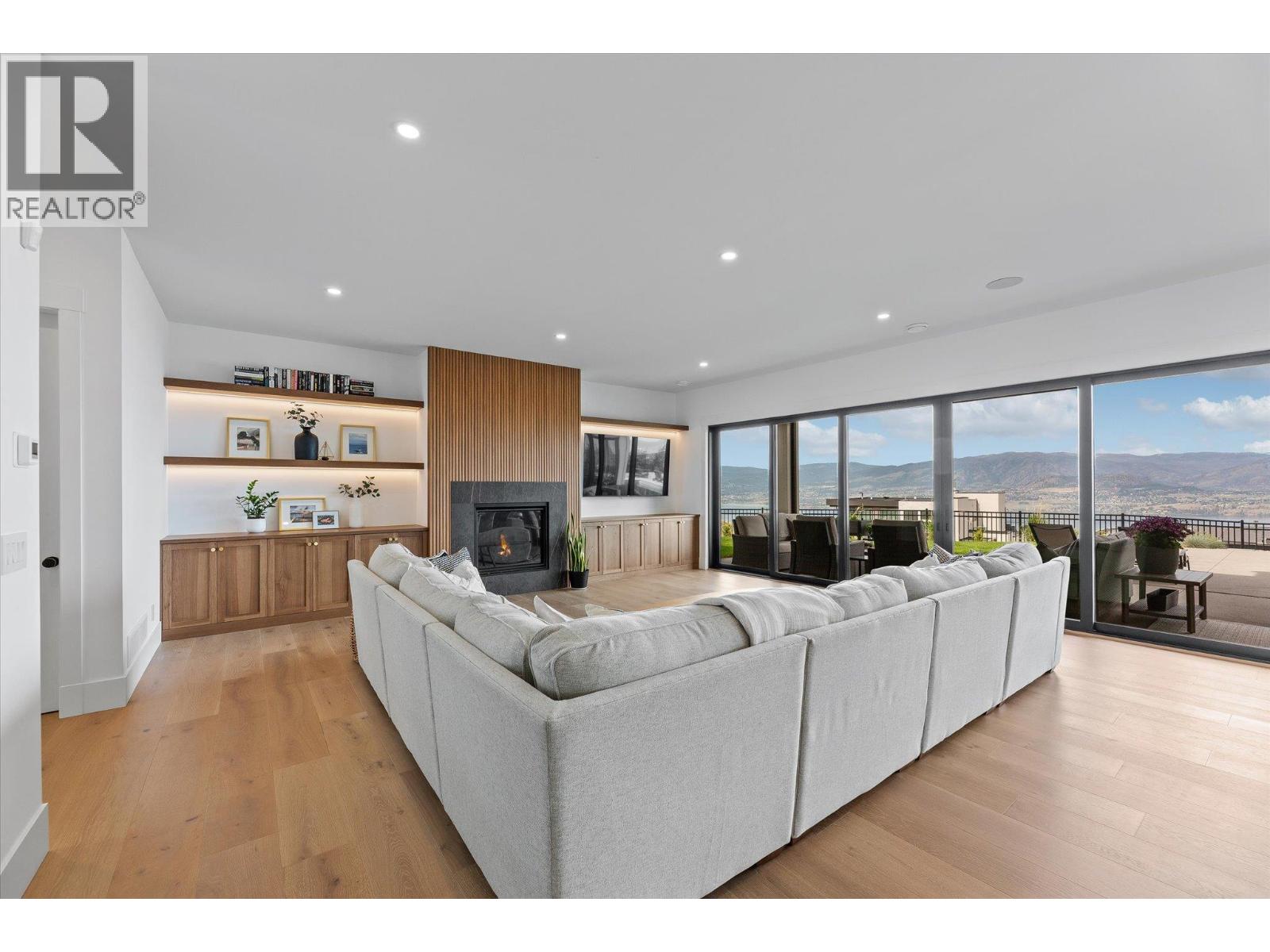 5631 Upper Mission Court