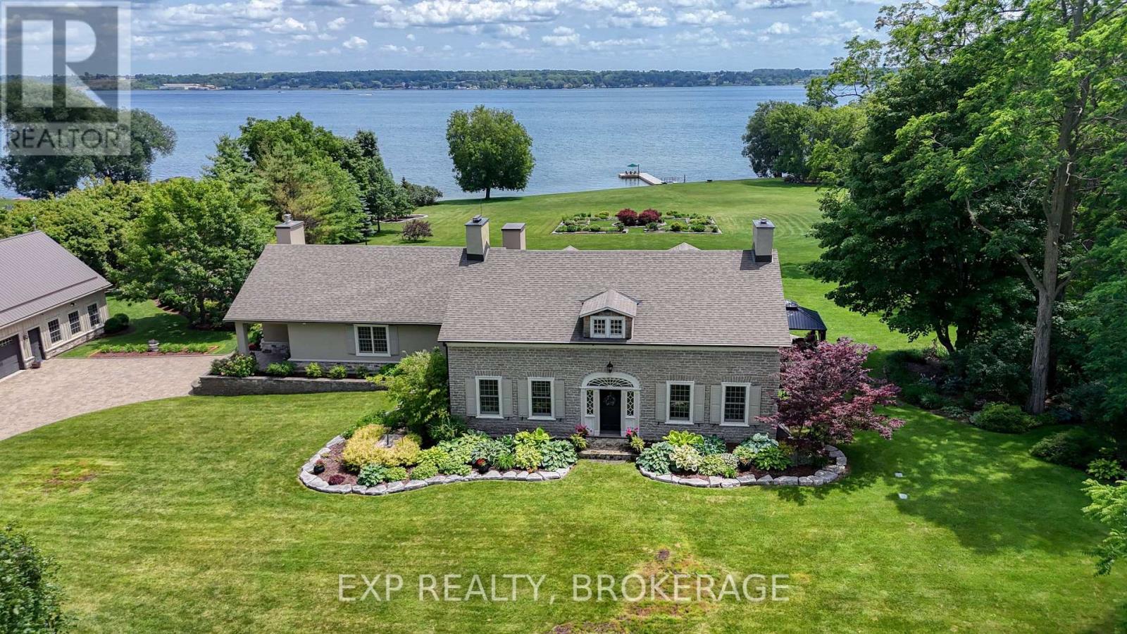 1527 COUNTY 2 ROAD W