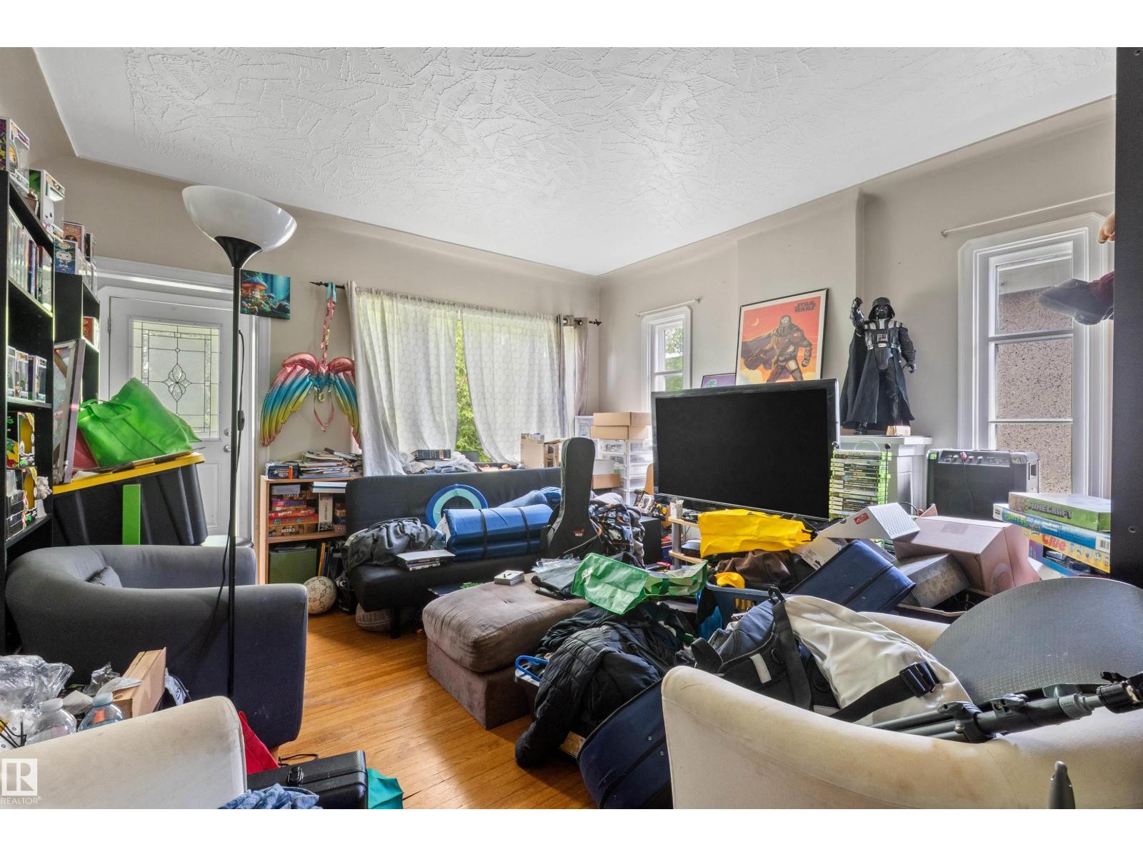 7516 106 ST NW NW