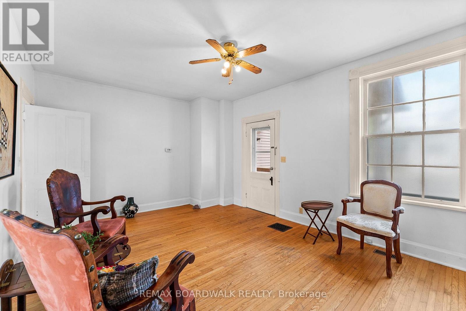 110-114 CLOTHIER STREET E