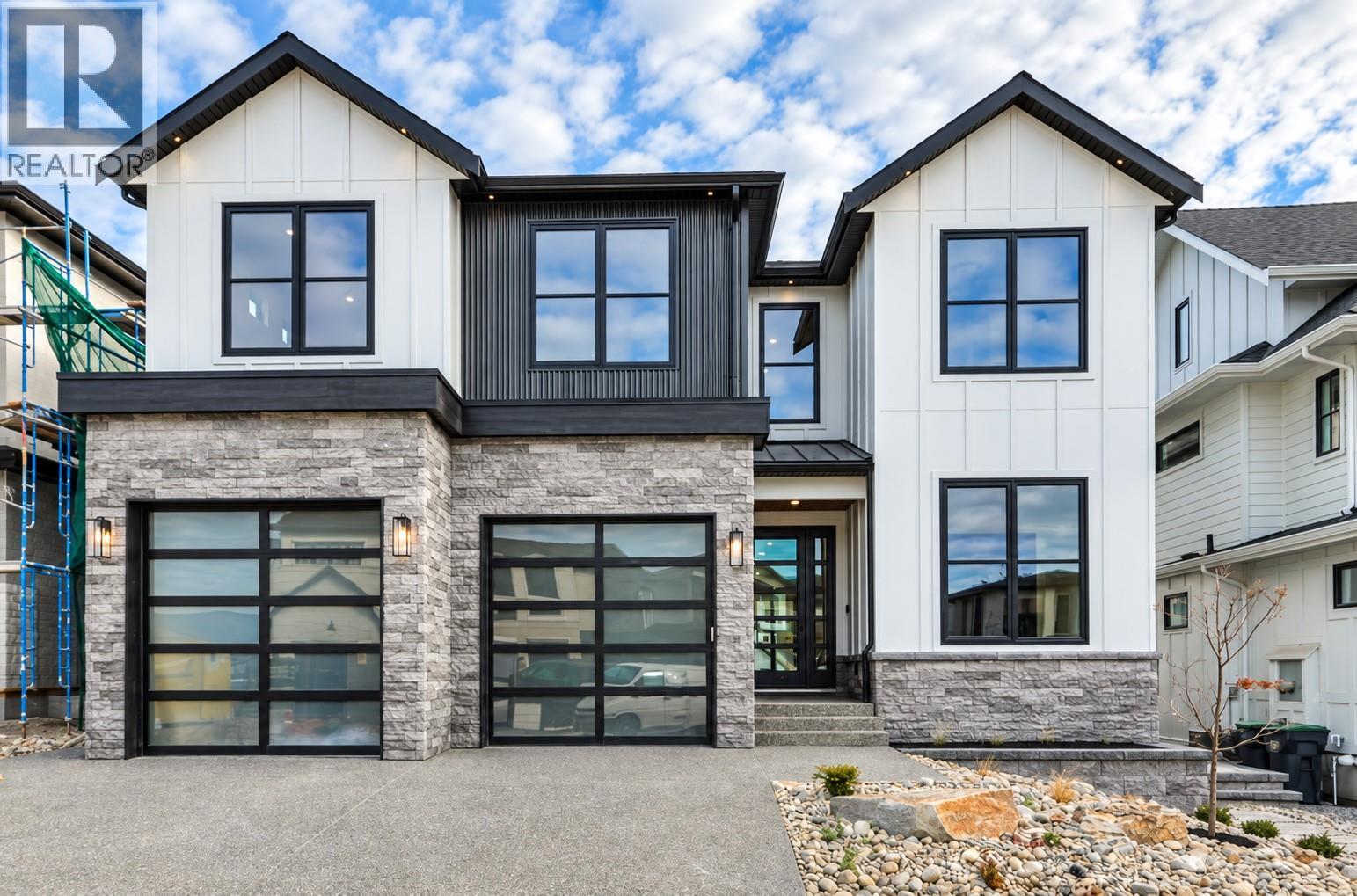 5533 Foothill Court