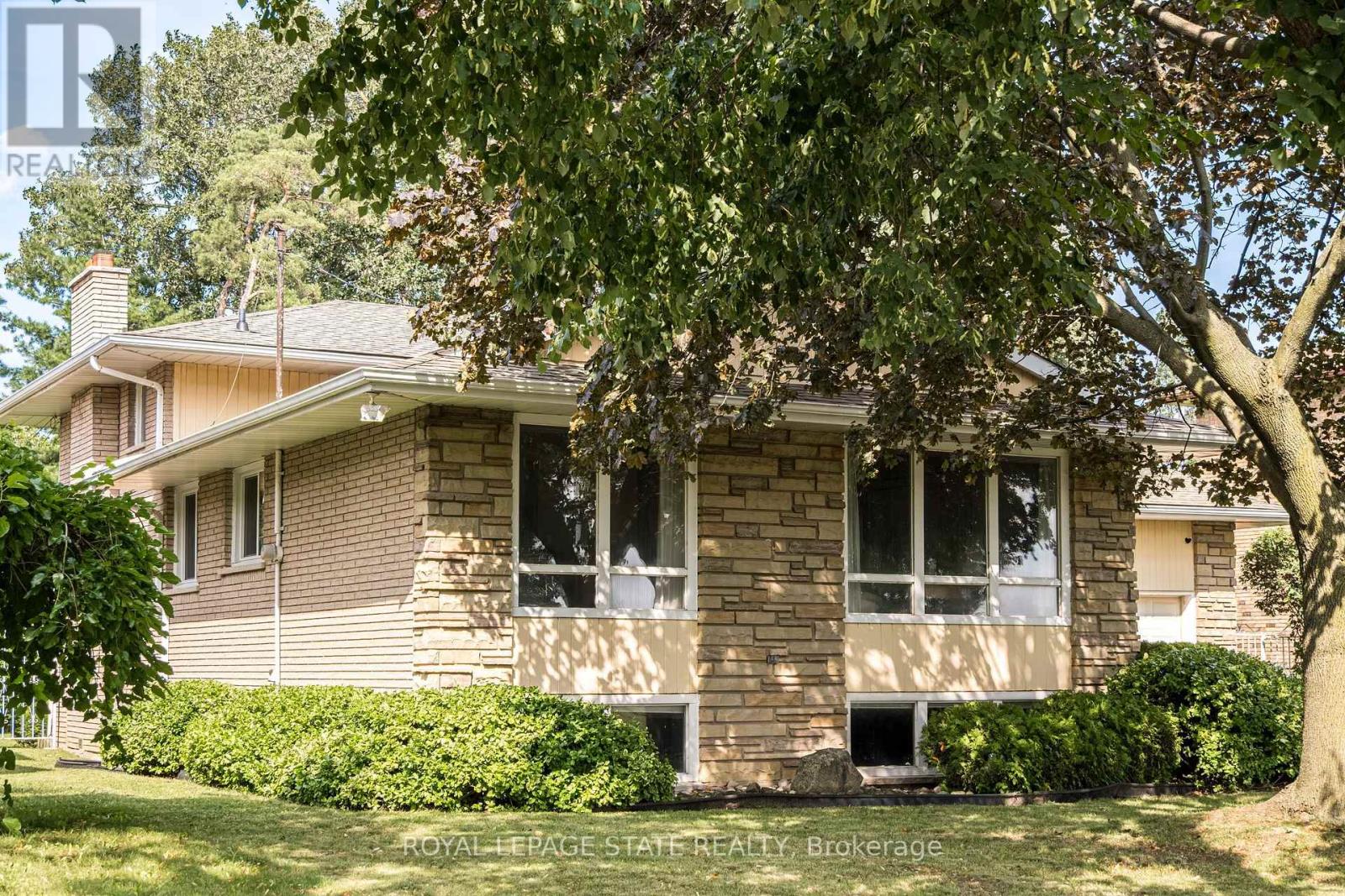 14 WOODSIDE DRIVE
