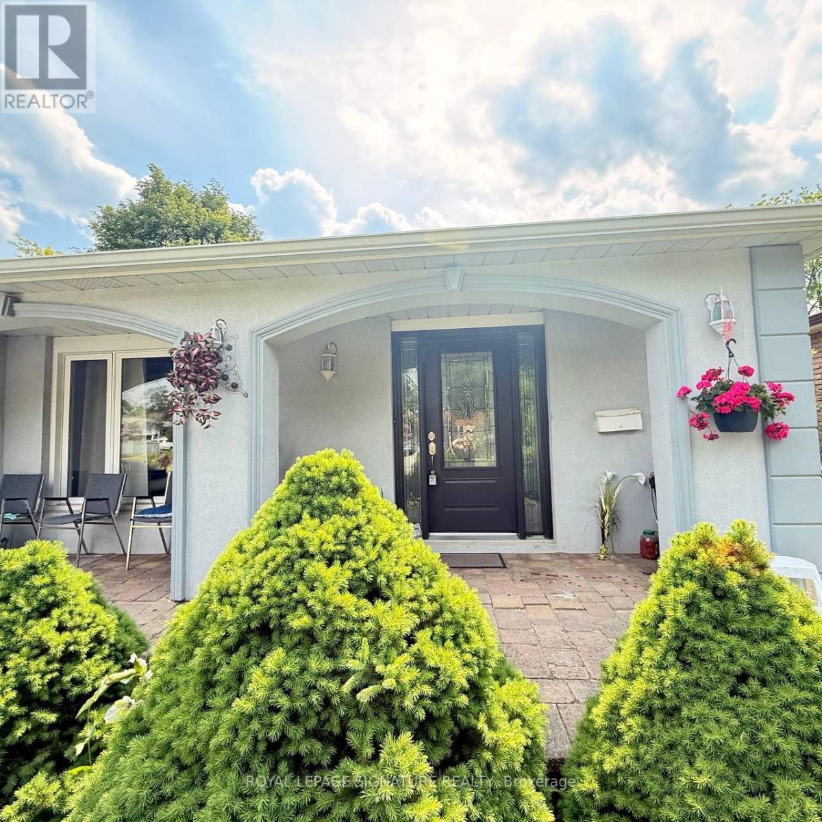 117 ROMFIELD CIRCUIT