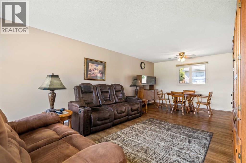 1307 Lake Ontario Drive SE