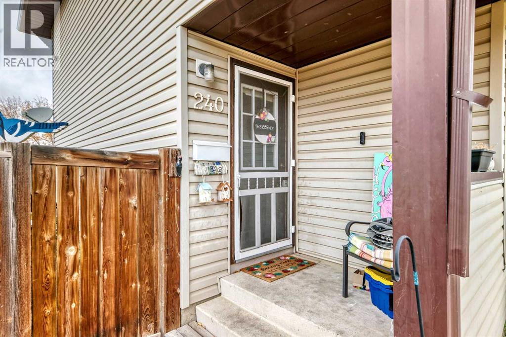 240 Jensen Drive NE