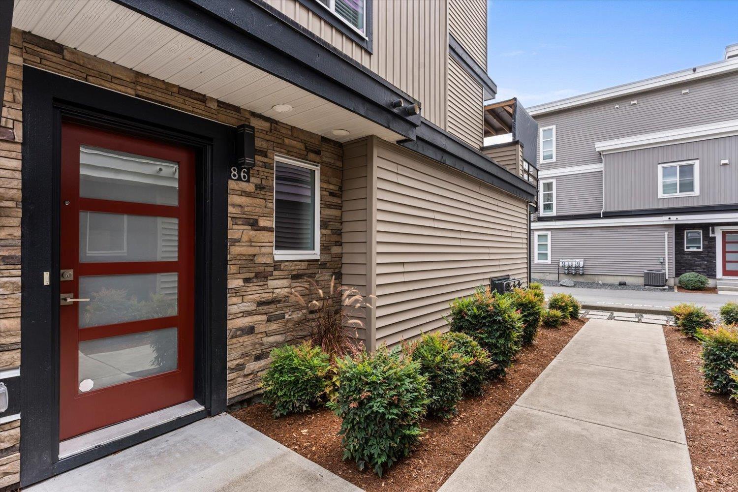 86 8413 MIDTOWN WAY, Chilliwack Proper South