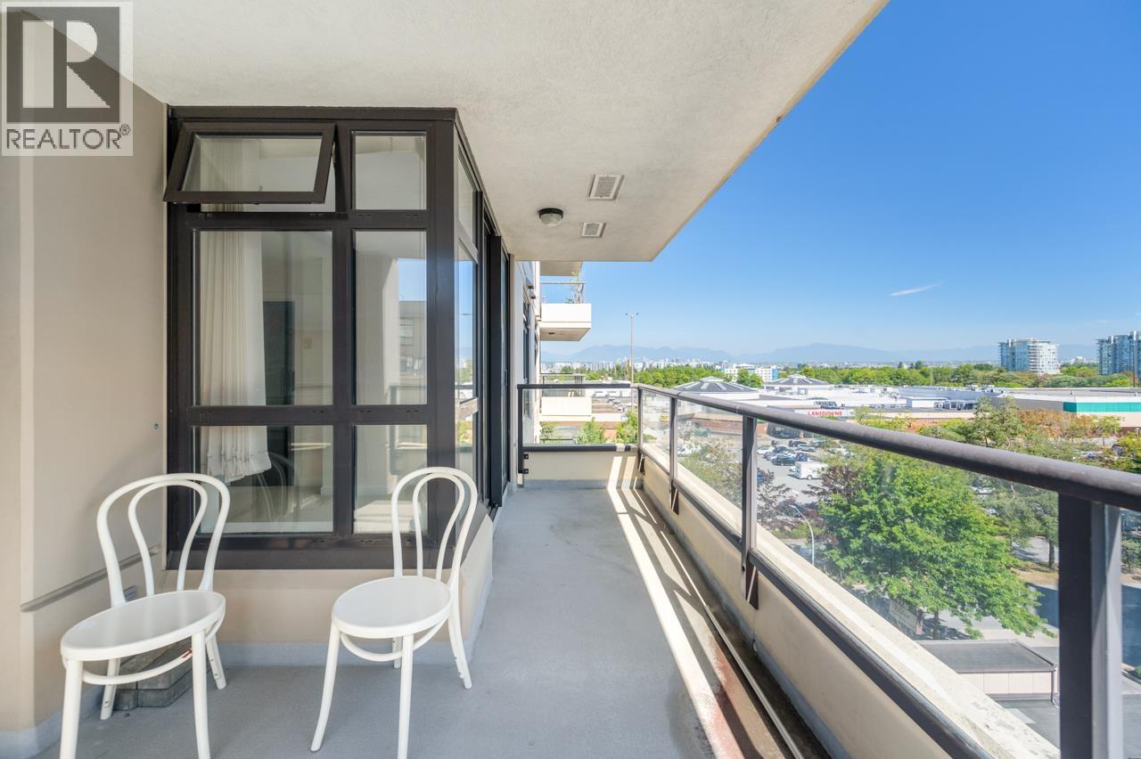 808 8160 LANSDOWNE ROAD