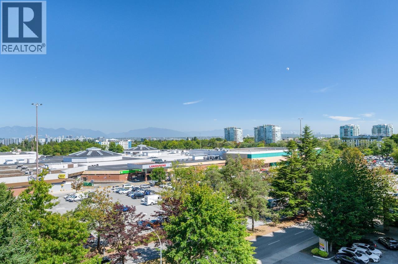 808 8160 LANSDOWNE ROAD