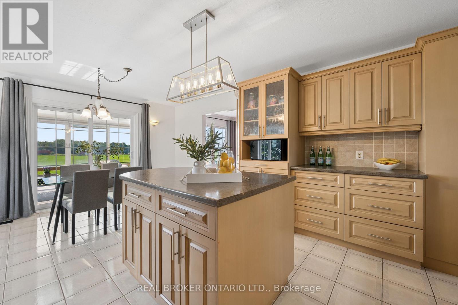 1049 SHEFFIELD ROAD