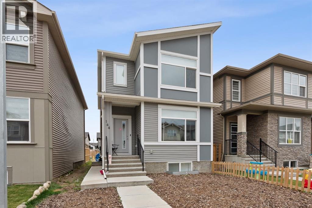 144 Belvedere Green SE