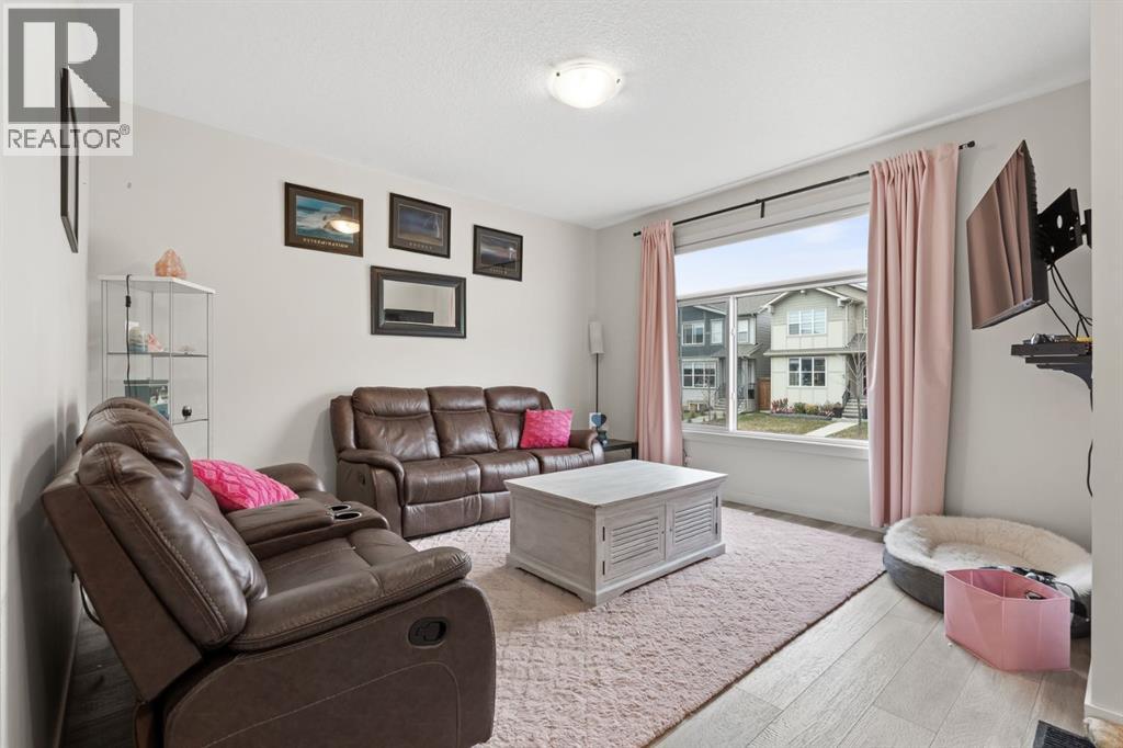 144 Belvedere Green SE