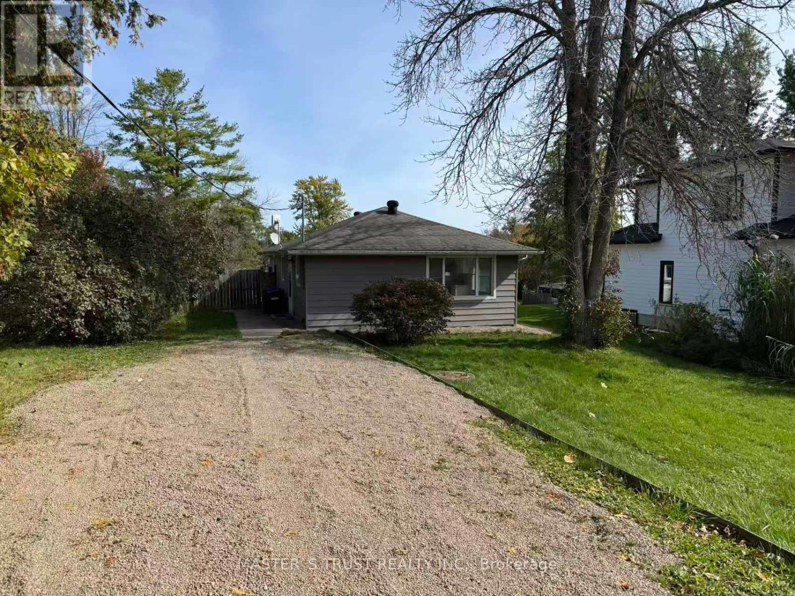 3965 HILLTOP ROAD