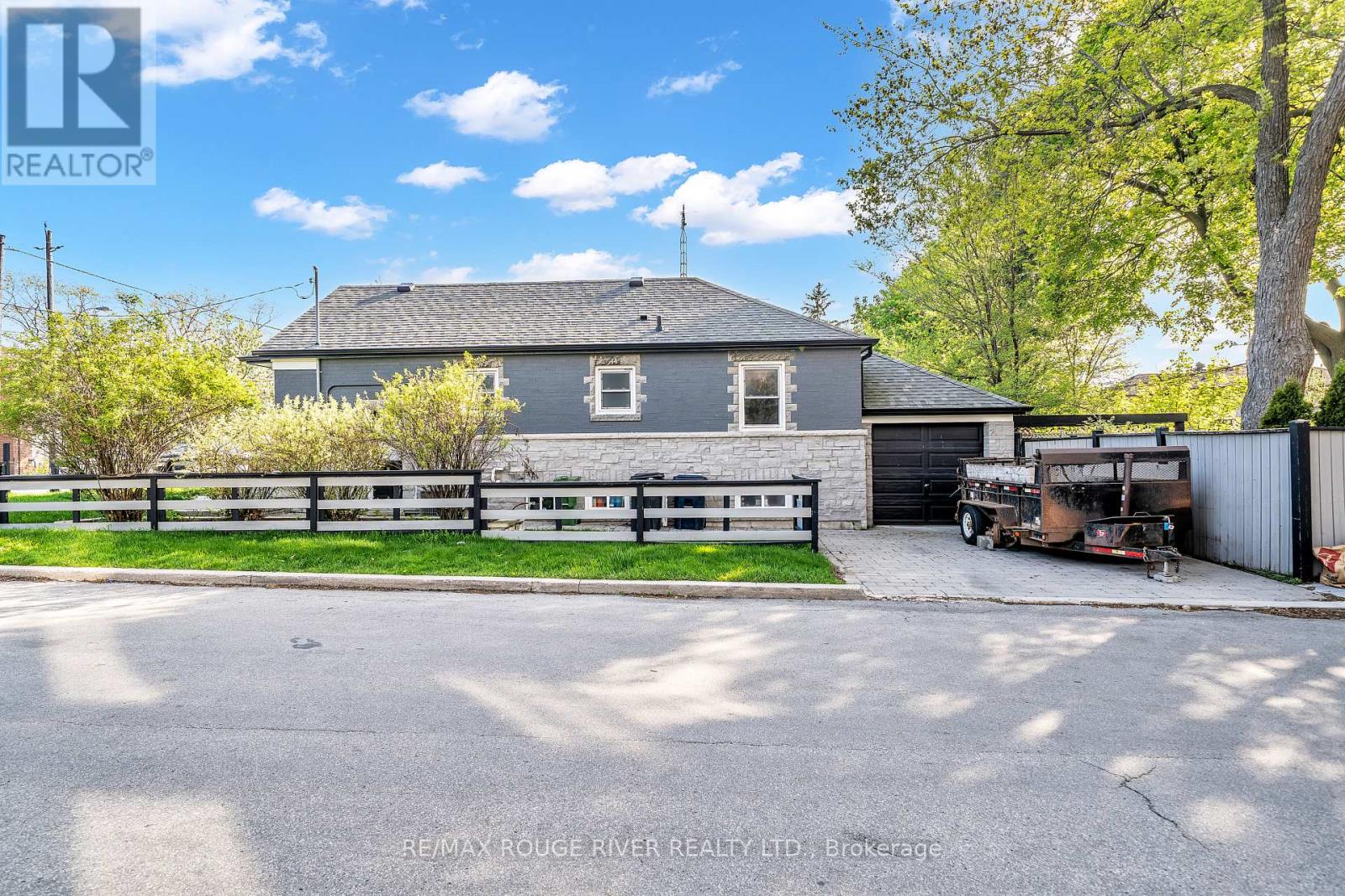 1306 KINGSTON ROAD
