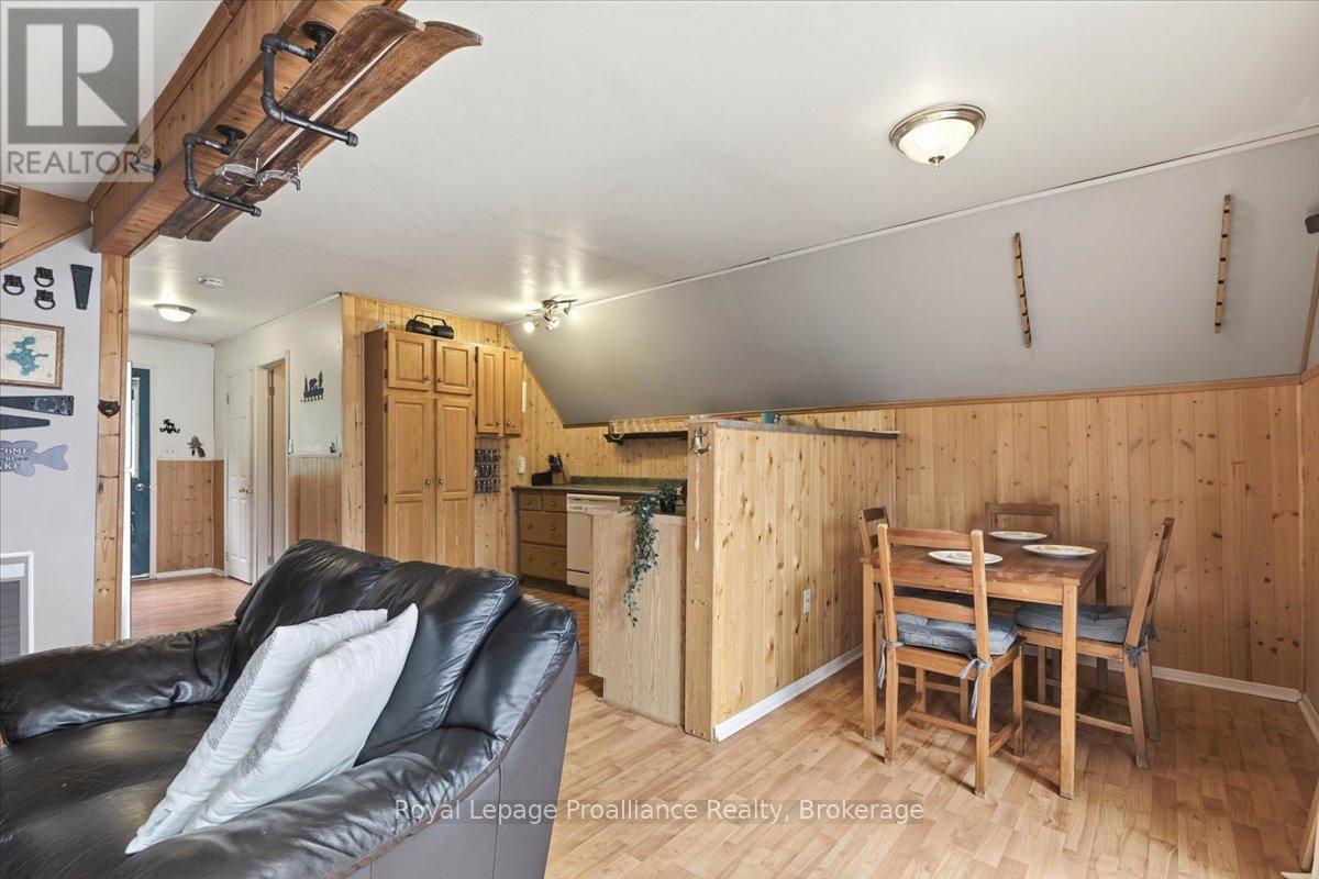 1062 PRICE ROAD