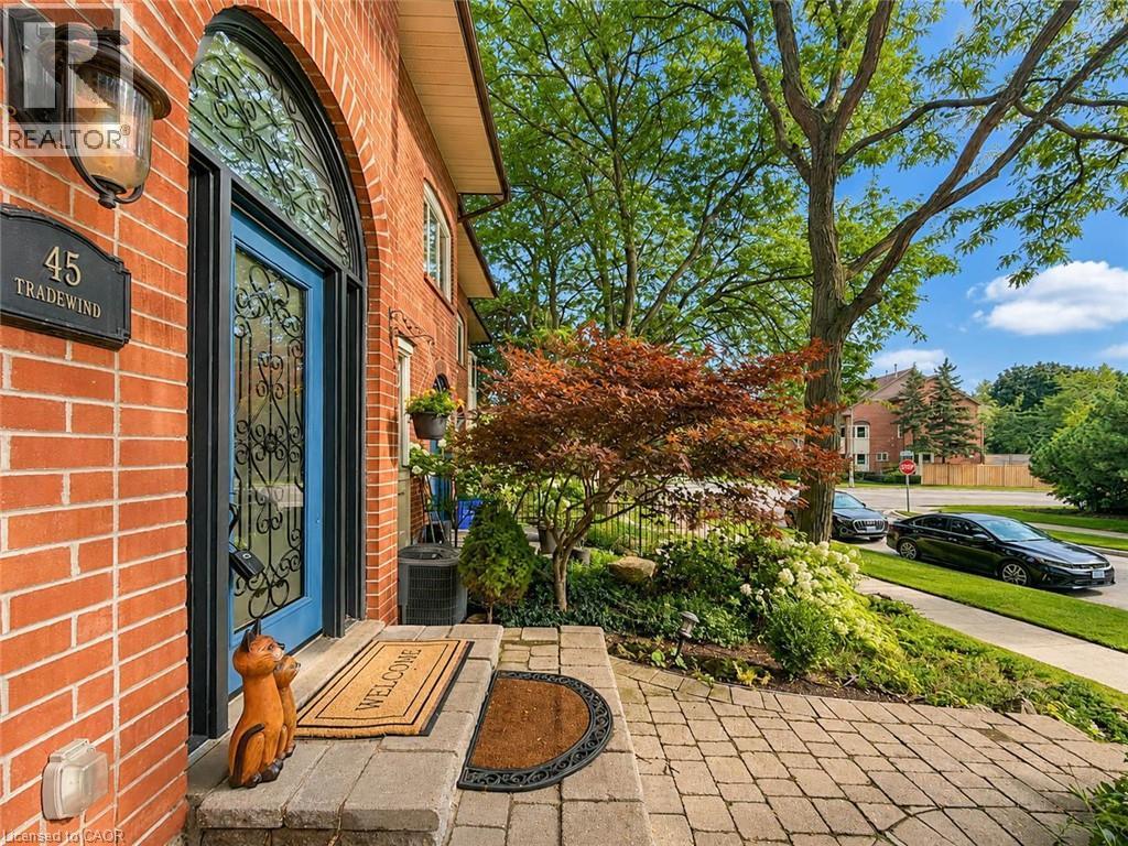 45 TRADEWIND Drive