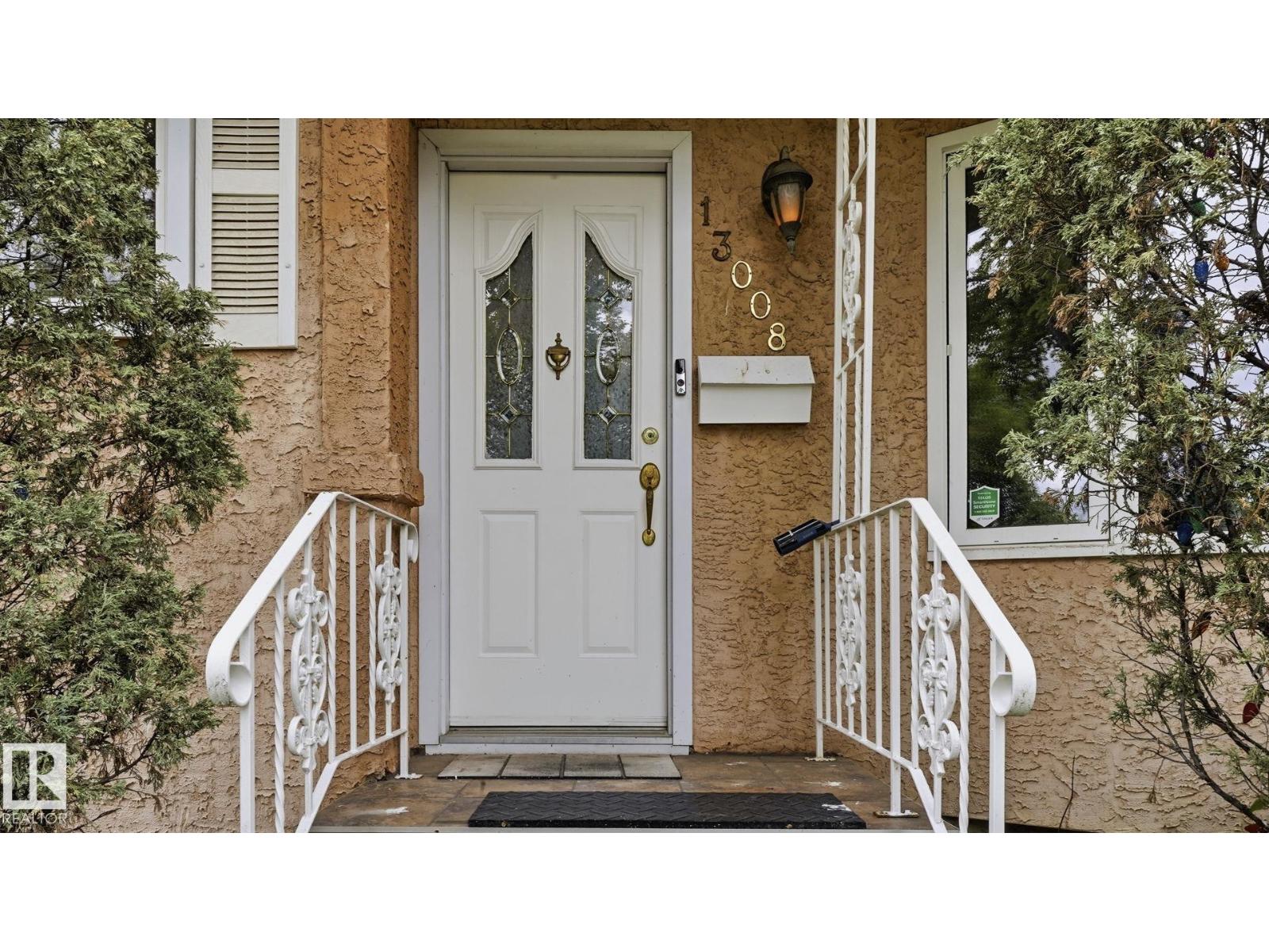 13008 105 ST NW NW