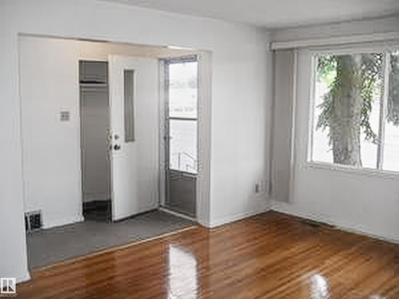 13007 / 13009 111 AV NW