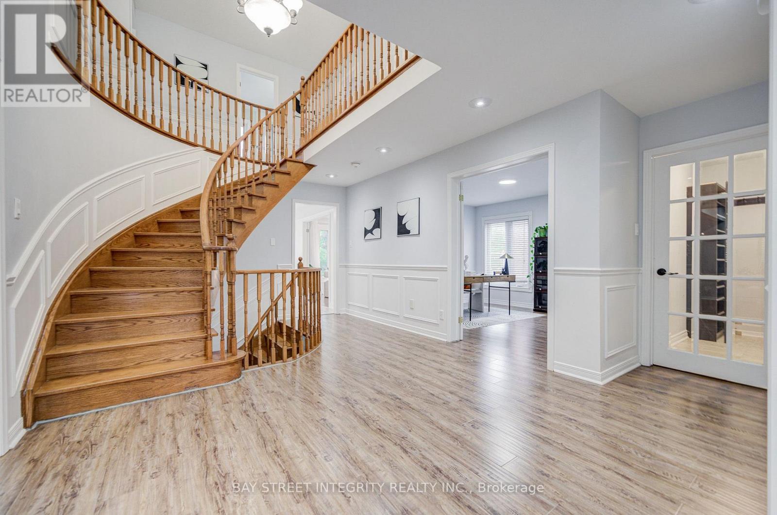 753 COLLEGE MANOR DRIVE