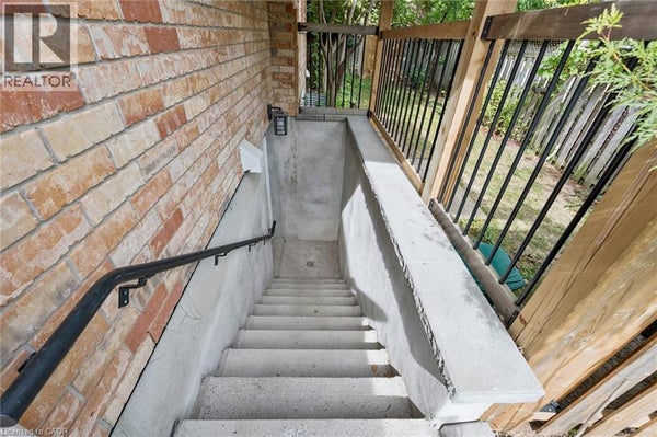2 - 153 Sims Estate Dr, Kitchener, ON 4