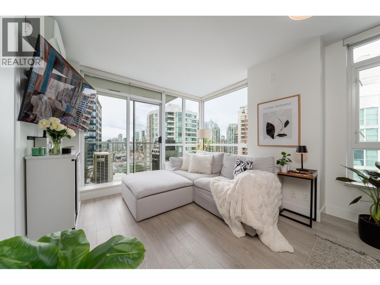 1908 821 CAMBIE STREET
