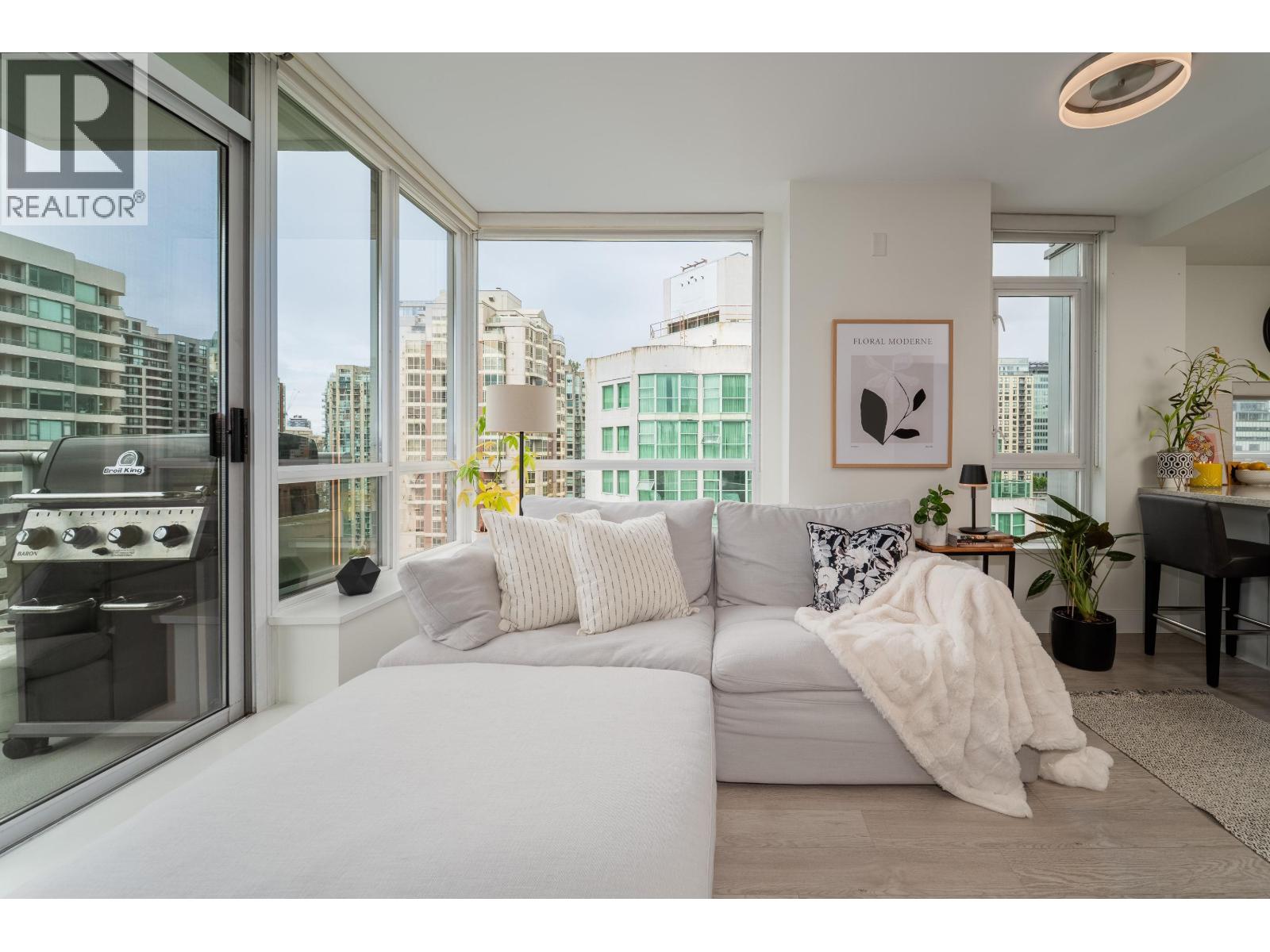 1908 821 CAMBIE STREET