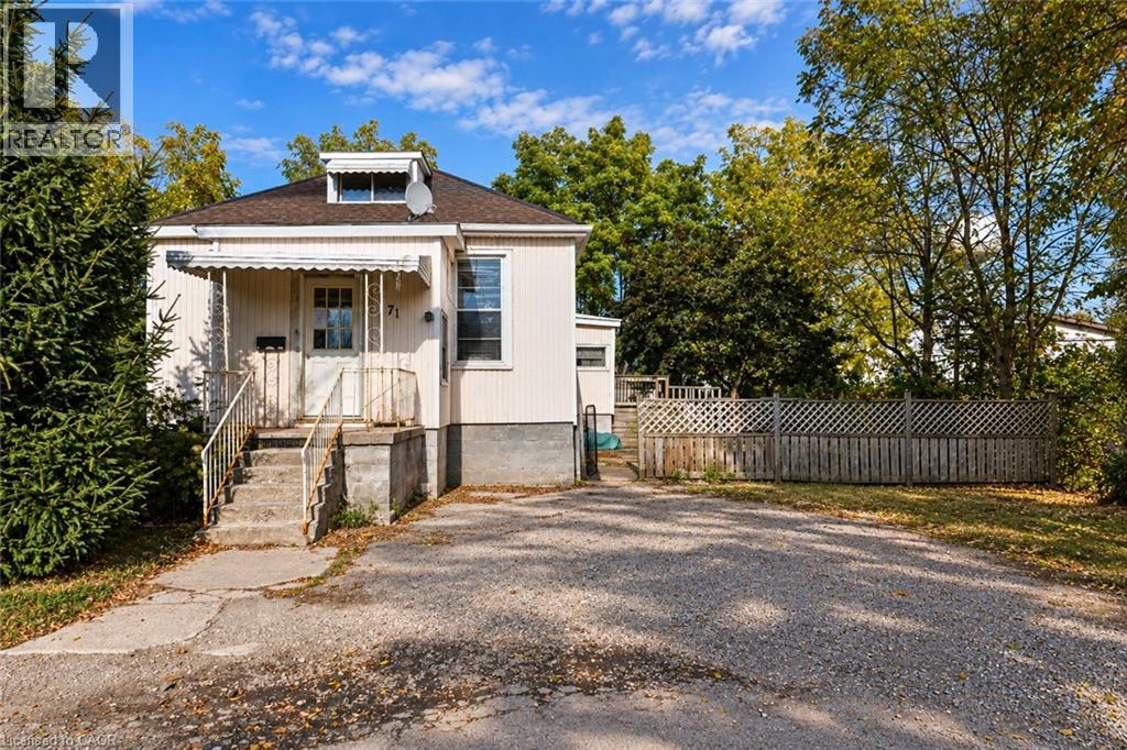 71 DENNIS STREET, STRATHROY, ON N7G 3L4 - Image 794239752.jpeg?d=l