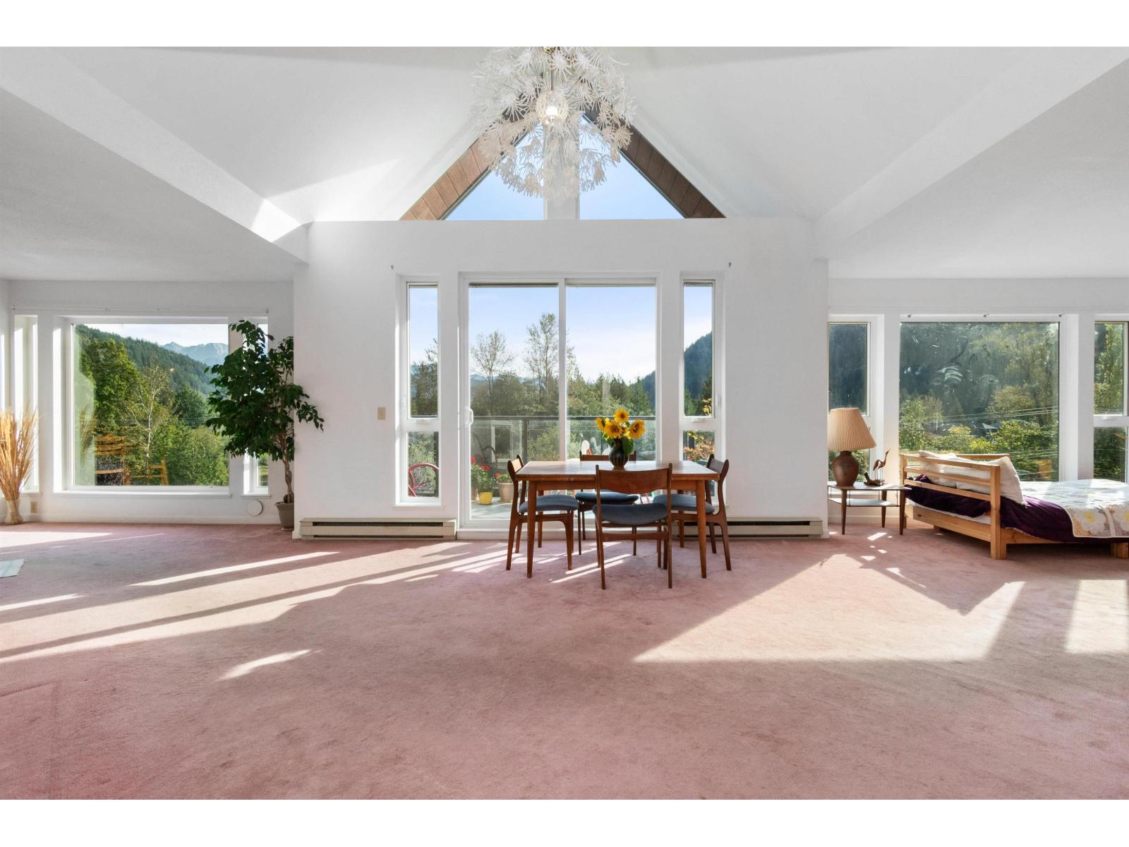 317 378 ESPLANADE AVENUE, Harrison Hot Springs
