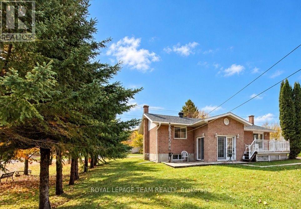 612 ELGIN STREET, LAURENTIAN VALLEY, ON K8A 4H2 - Image 3452958610.jpeg?d=l