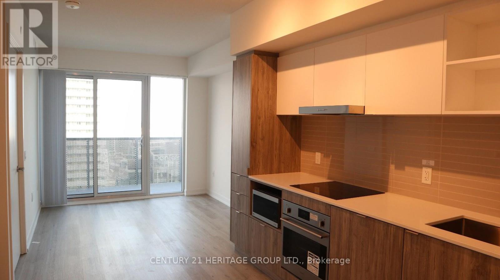 2705 - 138 DOWNES STREET