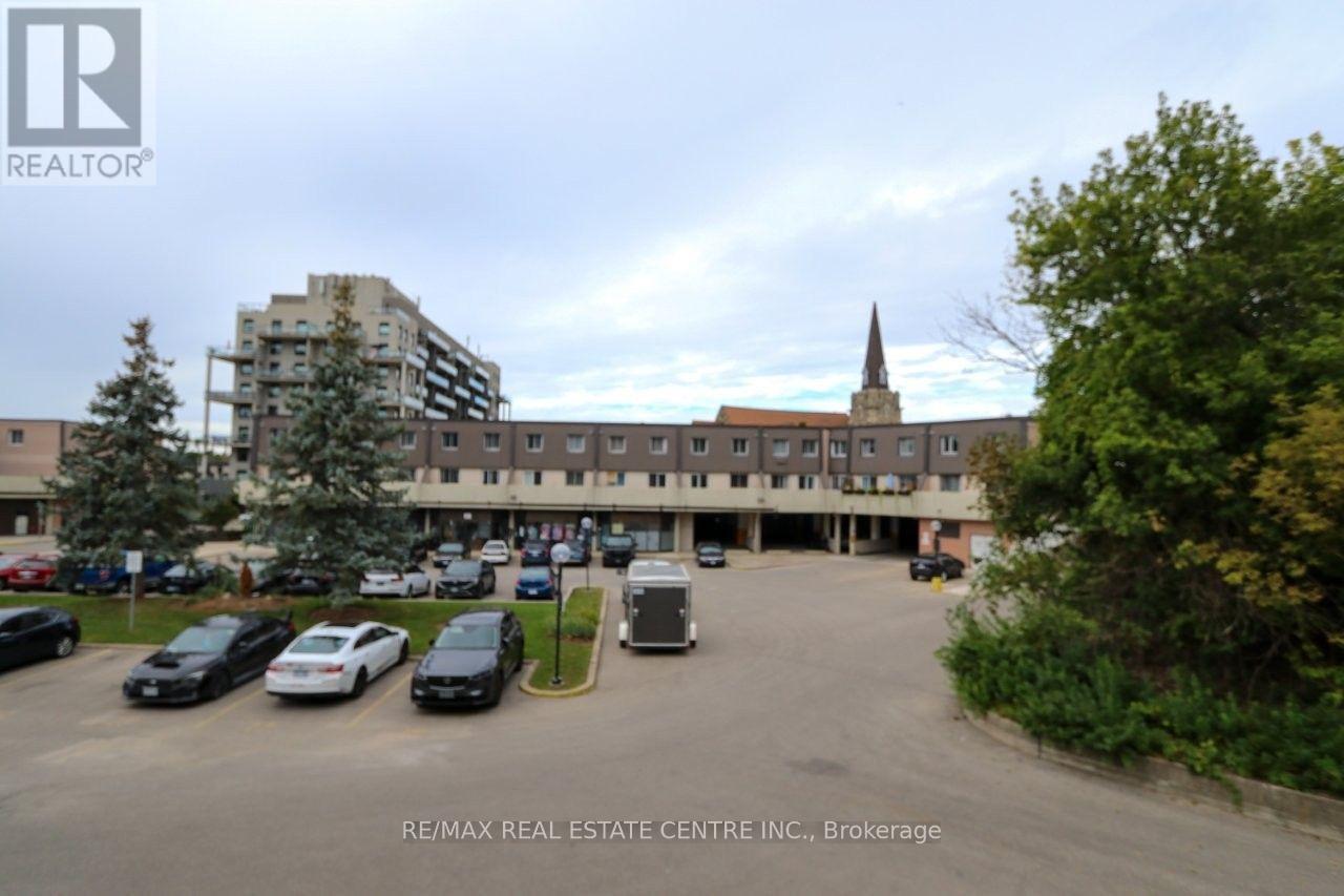 263 - 40 TANNERY STREET E